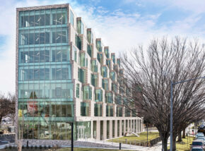 The Aya’s distinctive form responds to the tree line of Delaware Avenue and differentiates each residential level, designed as individual “neighborhoods.” Credit: Hoachlander Davis Photography.